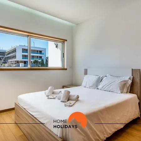 #143 Penthouse By Holidays 아파트 *